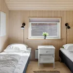 Nice Home In Vaeggerlose With Sauna Bøtø By