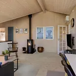 Nice Home In Vaeggerlose With Sauna *