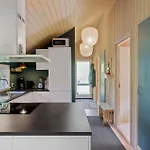 Nice Home In Vaeggerlose With Sauna Bøtø By