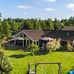 Nice Home In Vaeggerlose With Sauna Prázdninový dům