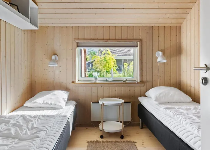 Gorgeous In Vaeggerlose With Sauna * Bøtø By